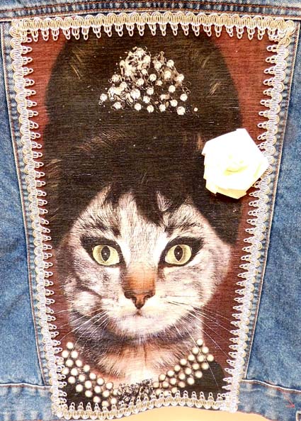 Spijkerjas Chique Poes Audrey Hepburn stijl